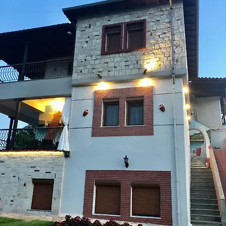 Caryatis Ntoridis & In Apartament Afytos