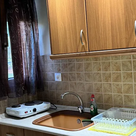 Caryatis Ntoridis & In Apartament