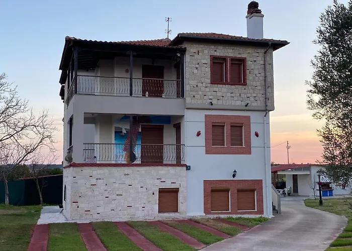 Caryatis Ntoridis & In Appartement Áfitos