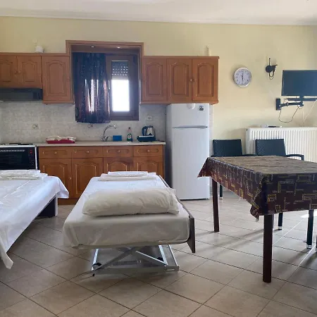 Caryatis Ntoridis & In Apartamento