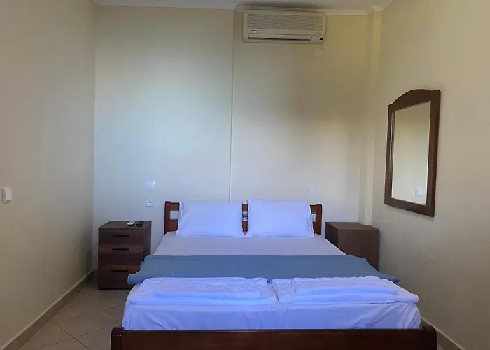 Caryatis Ntoridis & In