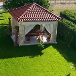 Caryatis Ntoridis & In