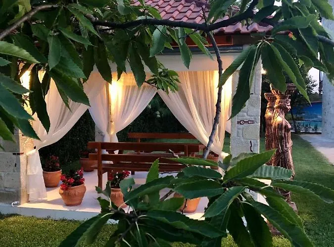 Caryatis Ntoridis & In * Afytos